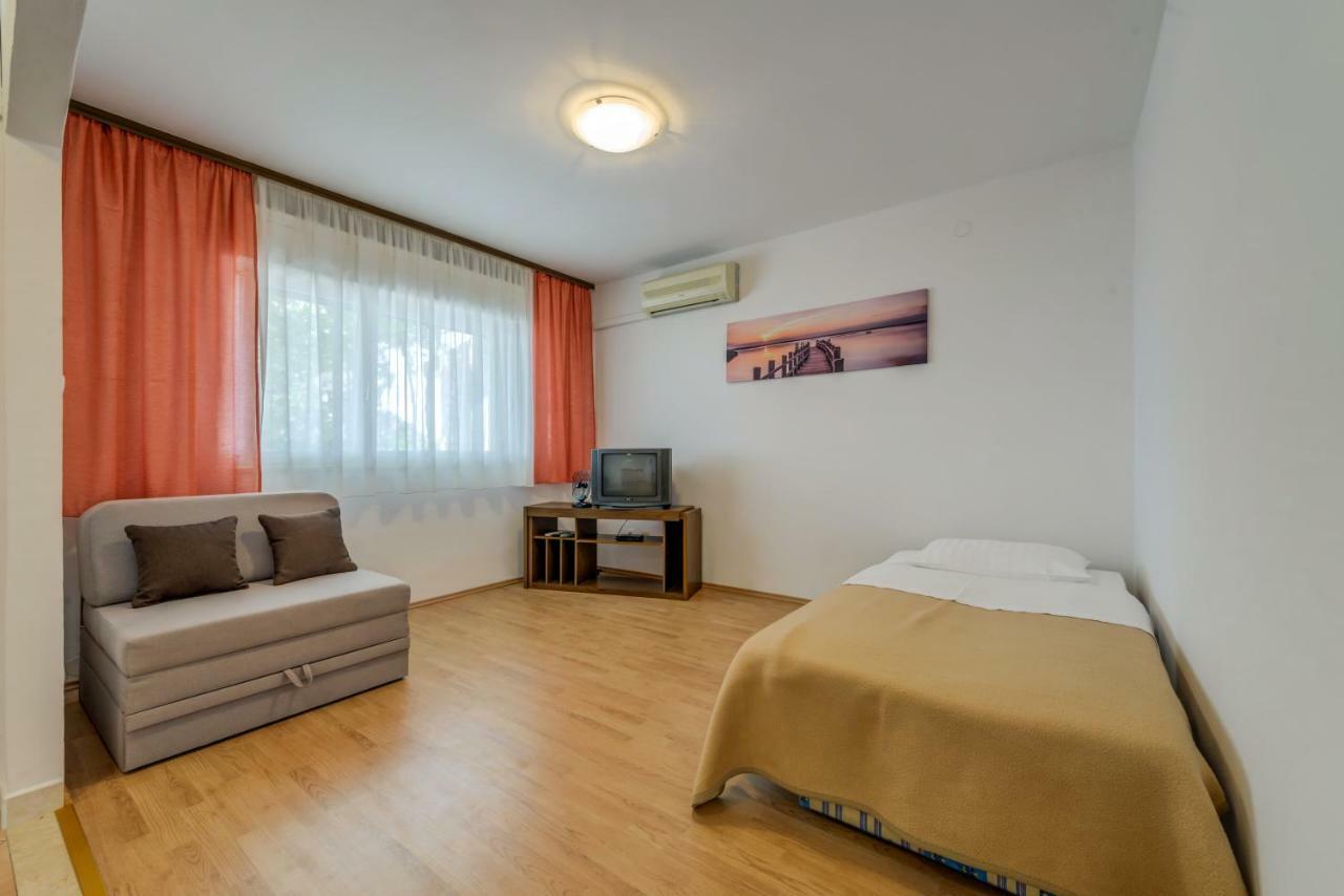 Apartment Luce Podstrana Extérieur photo