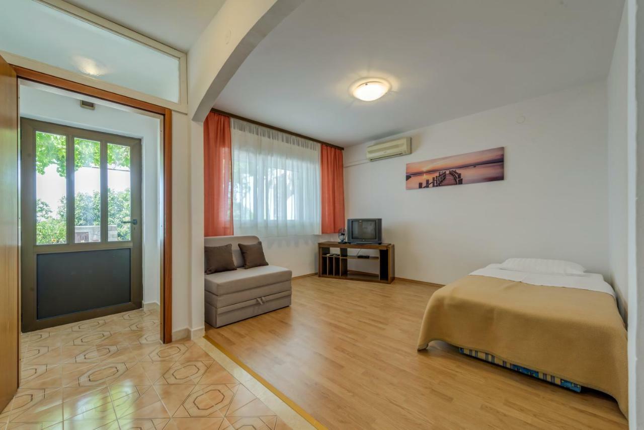 Apartment Luce Podstrana Extérieur photo